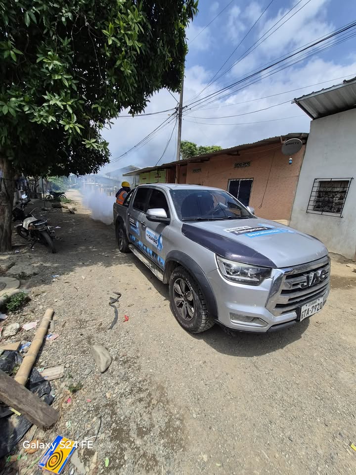 GAD Tenguel y Prefectura del Guayas ejecutan jornadas de fumigación para prevenir enfermedades